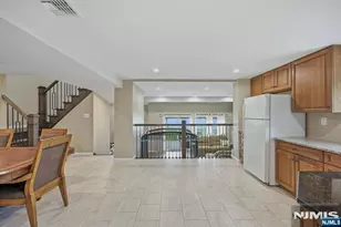1135 Stonewall Ln, Secaucus, NJ 07094 - Photo 23