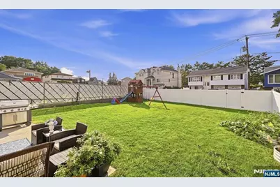 1135 Stonewall Lane, Secaucus, NJ 07094 - Photo 43