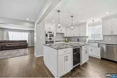 1135 Stonewall Lane, Secaucus, NJ 07094 - Photo 7
