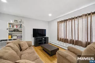 1135 Stonewall Ln, Secaucus, NJ 07094 - Photo 33