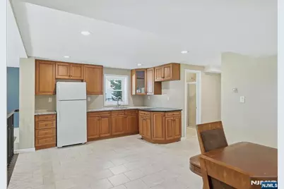 1135 Stonewall Lane, Secaucus, NJ 07094 - Photo 27