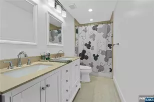 390 Prospect St, Glen Rock, NJ 07452 - Photo 23