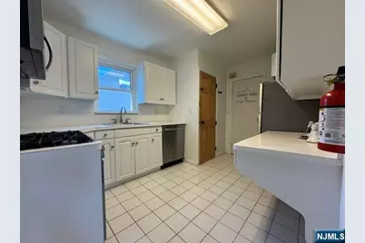 135 Cresskill Avenue First Floor #First Floor, Dumont, NJ 07628 - Photo 5