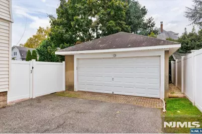 57 Sunderland Avenue, Rutherford, NJ 07070 - Photo 25