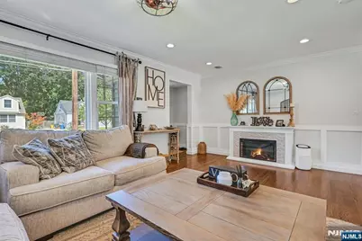 300 Graphic Boulevard, New Milford, NJ 07646 - Photo 5