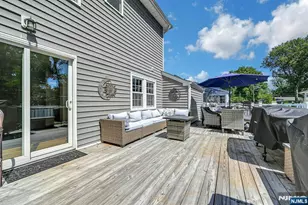 300 Graphic Blvd, New Milford, NJ 07646 - Photo 37