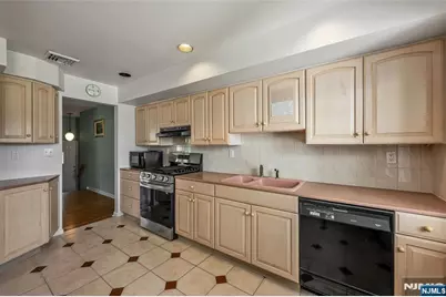 64 Tremont Terrace, Wanaque, NJ 07465 - Photo 5