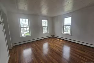 255 Jackson Ave, Hackensack, NJ 07601 - Photo 5