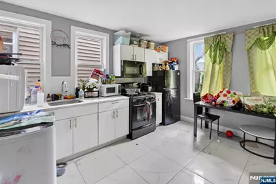 529 Clinton Street, East Orange, NJ 07018 - Photo 33