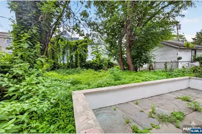 529 Clinton Street, East Orange, NJ 07018 - Photo 35