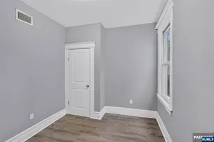 529 Clinton St, East Orange, NJ 07018 - Photo 19