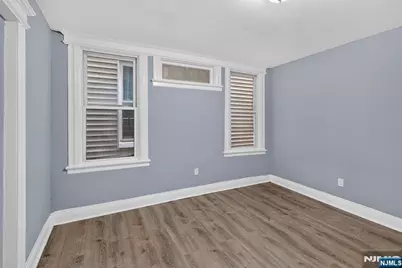 529 Clinton Street, East Orange, NJ 07018 - Photo 13