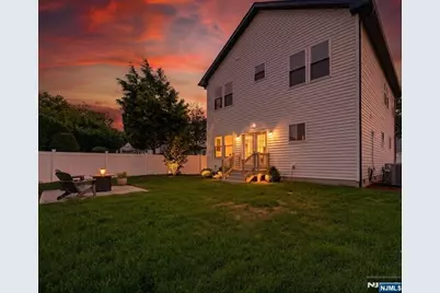 588 Maple Avenue, Saddle Brook Township, NJ 07663 - Photo 23