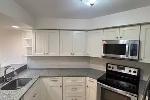 1530 Westgate Dr, Fort Lee, NJ 07024 - Photo 5