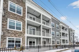 7 Theta Dr 111, Vernon, NJ 07462 - Photo 1