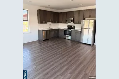480 Paterson Avenue 305 #305, East Rutherford, NJ 07073 - Photo 5
