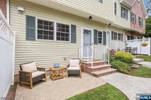 29 Riga Ct, Scotch Plains Township, NJ 07076 - Photo 3