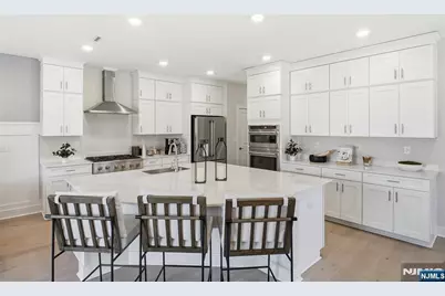 14 Melbourne Drive, Oakland, NJ 07436 - Photo 7