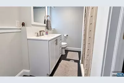 11 Eldorado Court, Rochelle Park Township, NJ 07662 - Photo 11