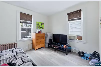 68 Halstead Street, Newark, NJ 07106 - Photo 3