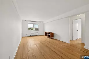 2215 Central 5D, Fort Lee, NJ 07024 - Photo 7
