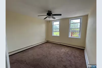657 Van Houten Avenue, Clifton, NJ 07013 - Photo 5