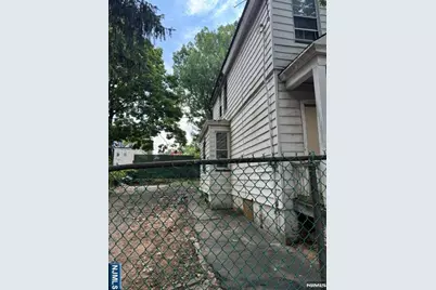 38 Sunset Avenue, Newark, NJ 07106 - Photo 5