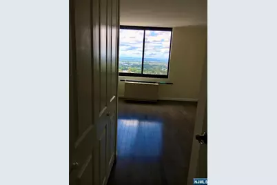 770 Anderson Avenue 22D #22D, Cliffside Park, NJ 07010 - Photo 3