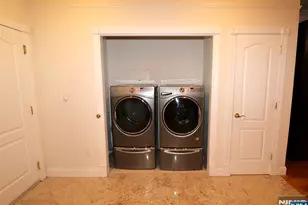 411-419 Chestnut 3C, Newark, NJ 07105 - Photo 7