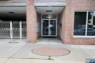 411-419 Chestnut 3C, Newark, NJ 07105 - Photo 1