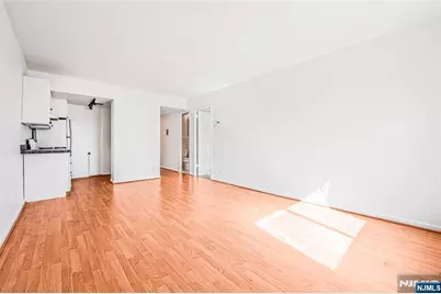 2185 Lemoine 5B #5B, Fort Lee, NJ 07024 - Photo 9