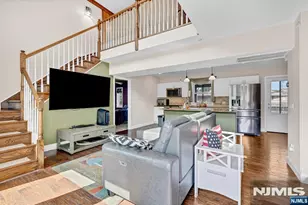 376 Riverside Ave, Rutherford, NJ 07070 - Photo 3