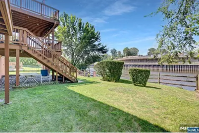 376 Riverside Avenue, Rutherford, NJ 07070 - Photo 47