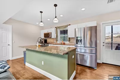 376 Riverside Avenue, Rutherford, NJ 07070 - Photo 7