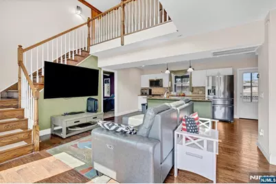 376 Riverside Avenue, Rutherford, NJ 07070 - Photo 3