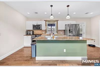 376 Riverside Avenue, Rutherford, NJ 07070 - Photo 13