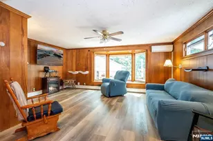 325 Terhune Ave., Passaic, NJ 07055 - Photo 9