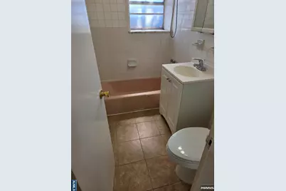 479 Broad Avenue, Palisades Park, NJ 07650 - Photo 5