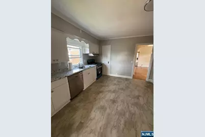 429 Macarthur Avenue, Garfield, NJ 07026 - Photo 3