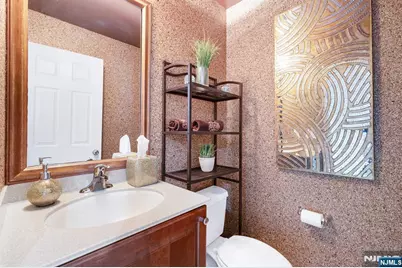 5 Creekside Court, Secaucus, NJ 07094 - Photo 33