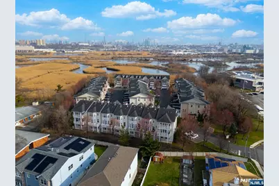 5 Creekside Court, Secaucus, NJ 07094 - Photo 35