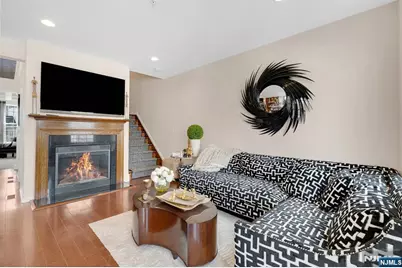 5 Creekside Court, Secaucus, NJ 07094 - Photo 15