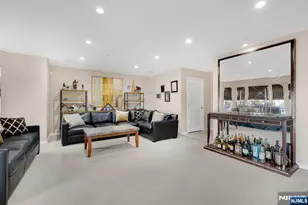 5 Creekside Ct, Secaucus, NJ 07094 - Photo 31
