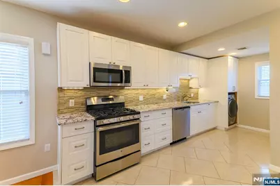 25 Bond Street, Wallington, NJ 07057 - Photo 11
