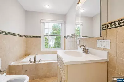 207 Stonehouse Road, Glen Ridge, NJ 07028 - Photo 15