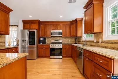 207 Stonehouse Road, Glen Ridge, NJ 07028 - Photo 5