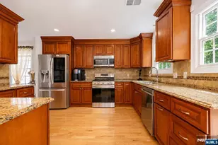 207 Stonehouse Rd, Glen Ridge, NJ 07028 - Photo 5