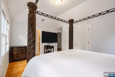207 Stonehouse Road, Glen Ridge, NJ 07028 - Photo 9