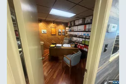 145 Godwin Avenue, Midland Park, NJ 07432 - Photo 15