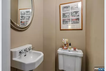 41 E Crescent Avenue, Mahwah, NJ 07430 - Photo 13